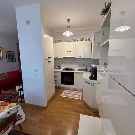 Beautiful New Apartment, Near Torre Di Apartment *